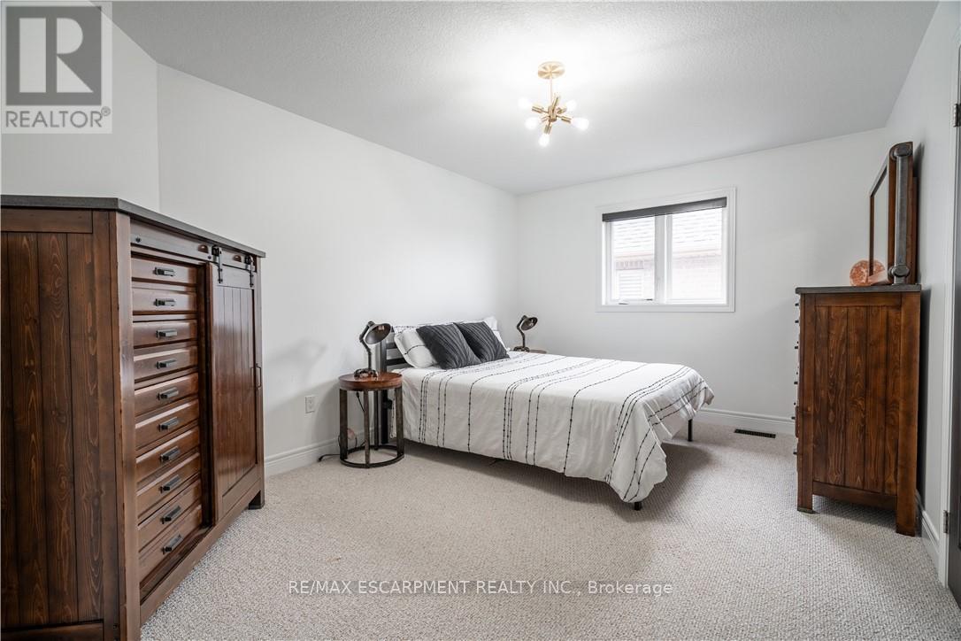 4126 Prokich Court, Lincoln, ON - Indoor Photo Showing Bedroom