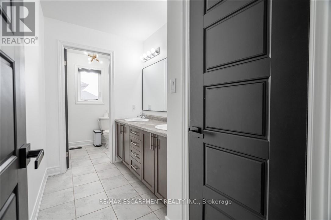 4126 Prokich Court, Lincoln, ON - Indoor Photo Showing Bathroom