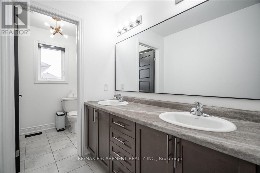 4126 Prokich Court, Lincoln, ON - Indoor Photo Showing Bathroom