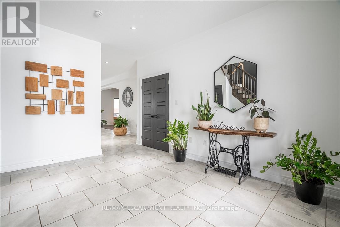 4126 Prokich Court, Lincoln, ON - Indoor Photo Showing Other Room