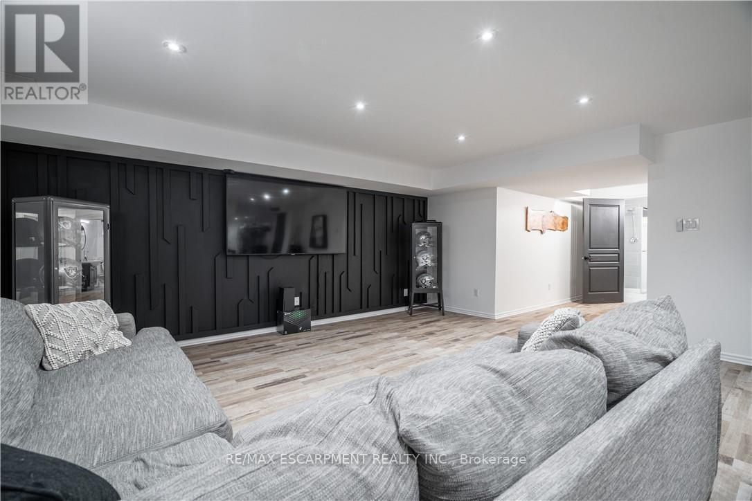 4126 Prokich Court, Lincoln, ON - Indoor Photo Showing Bedroom