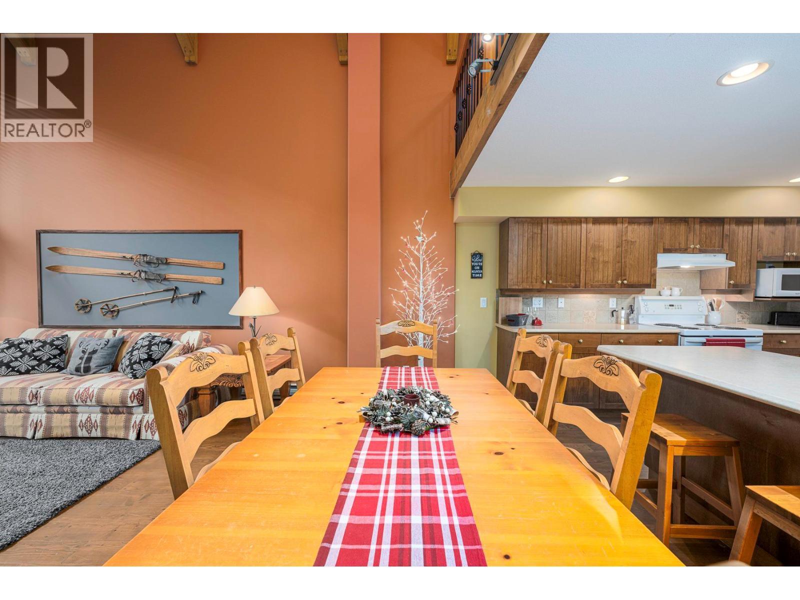7640 Porcupine Road Unit# 29, Big White, BC - Indoor Photo Showing Dining Room