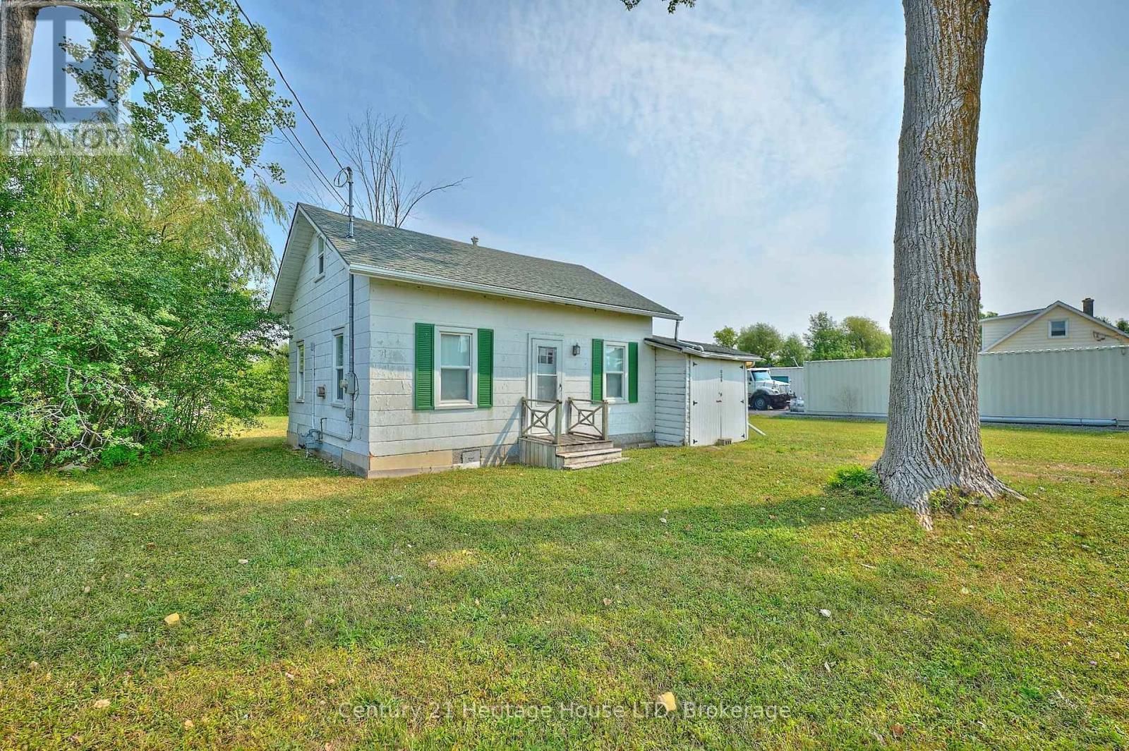 938 Garrison Road - 938 Garrison Road, Fort Erie (Crescent Park), ON