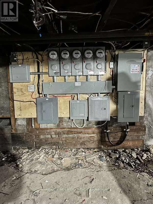 308 Hemlock Street, Timmins (Tne - Hill District), ON - Indoor