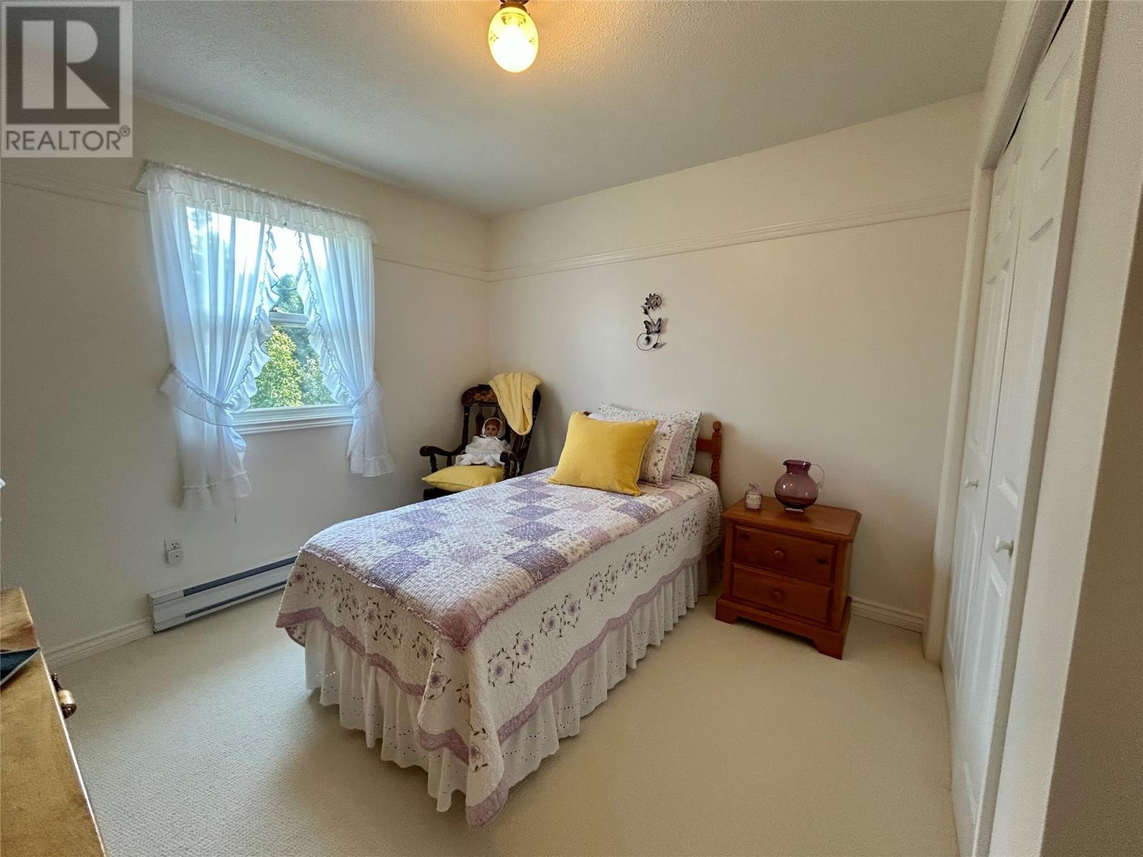 27 Pratt Street, Corner Brook, NL - Indoor Photo Showing Bedroom