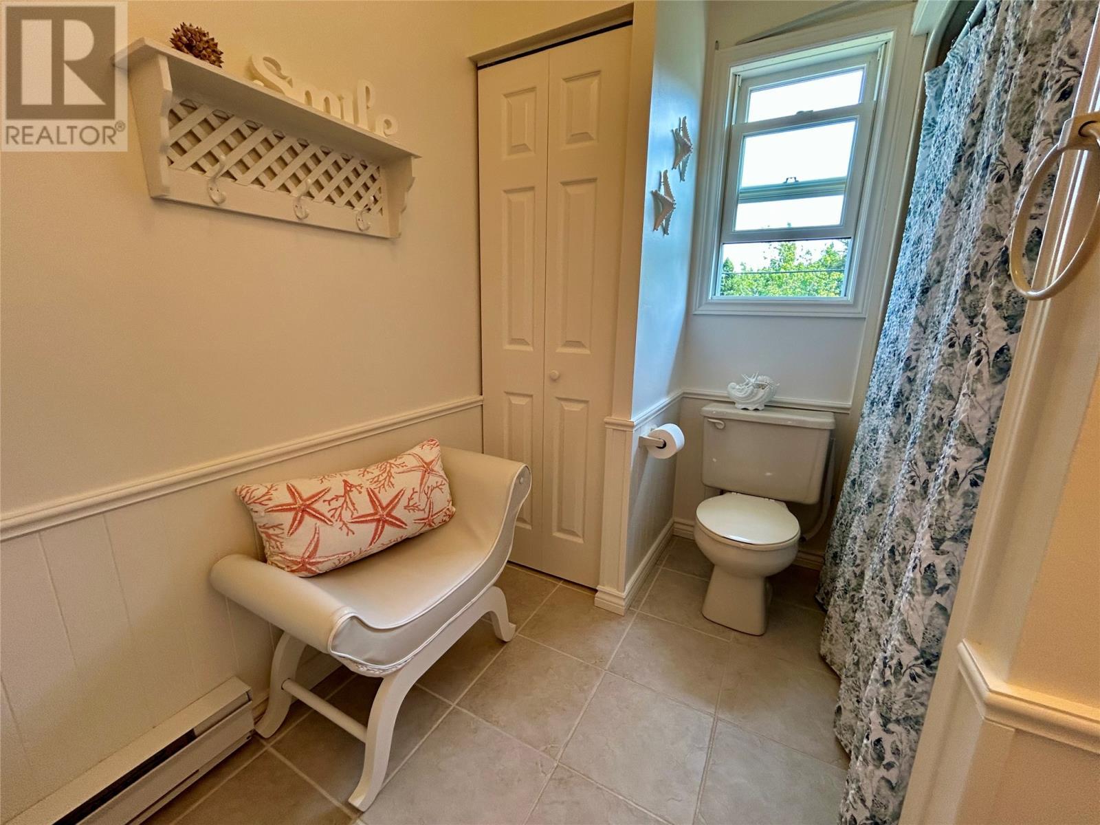 27 Pratt Street, Corner Brook, NL - Indoor Photo Showing Bathroom