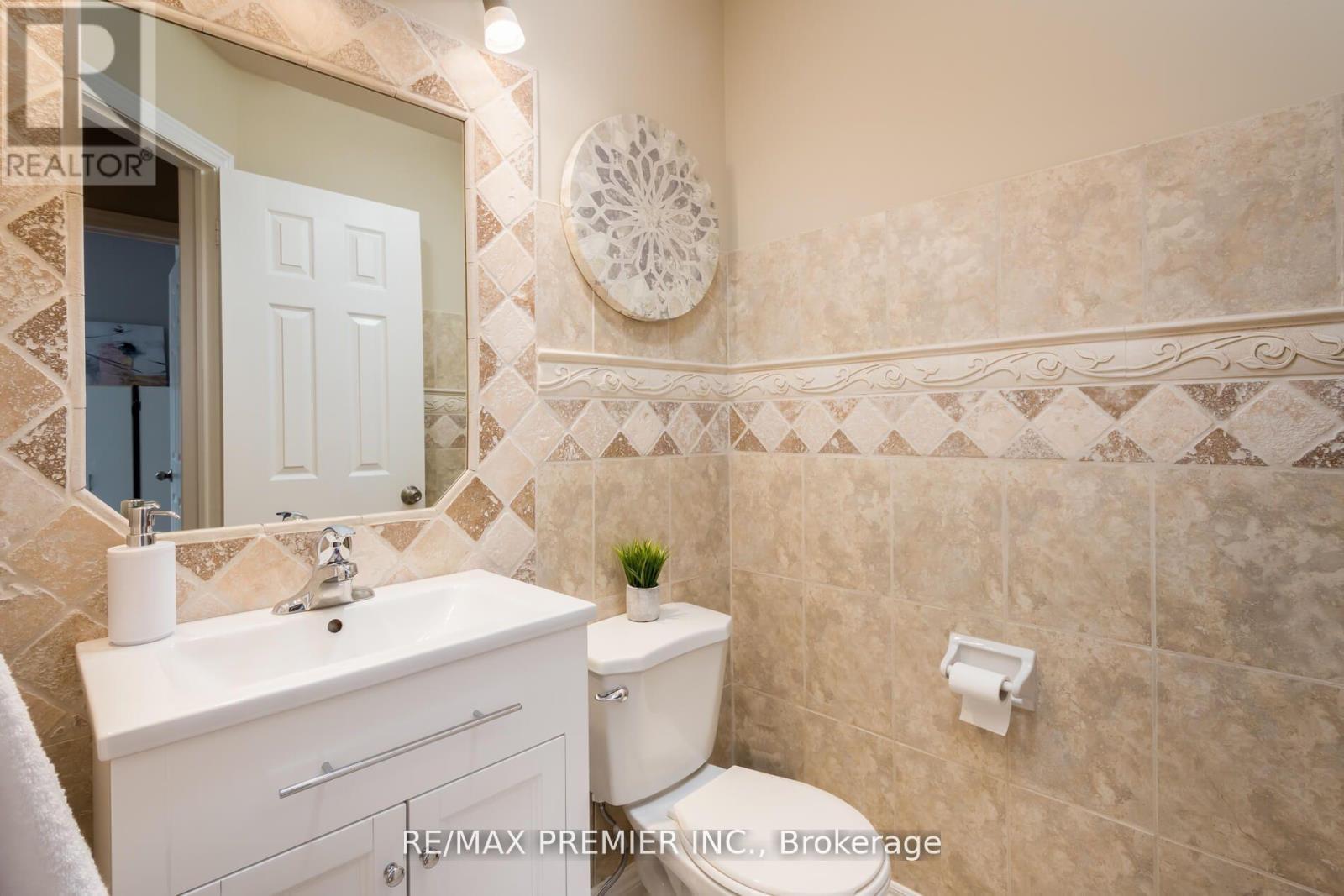 48 Braden Way, Vaughan, ON - Indoor Photo Showing Bathroom