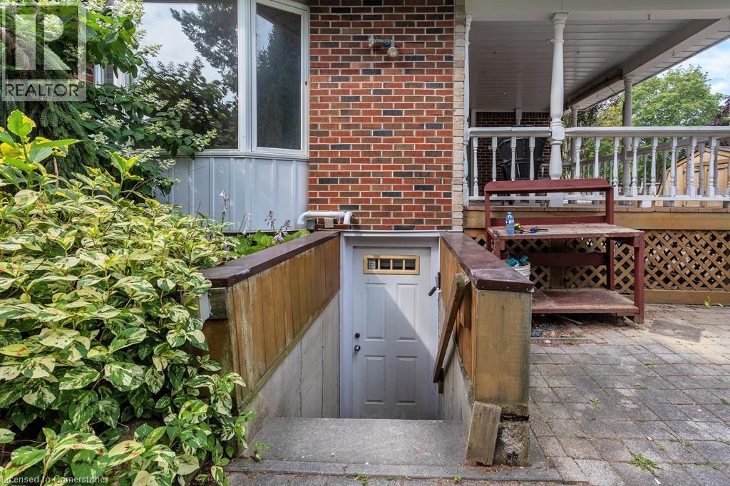 34 Windermere Crescent Unit# C, Woodstock, ON - Outdoor With Exterior