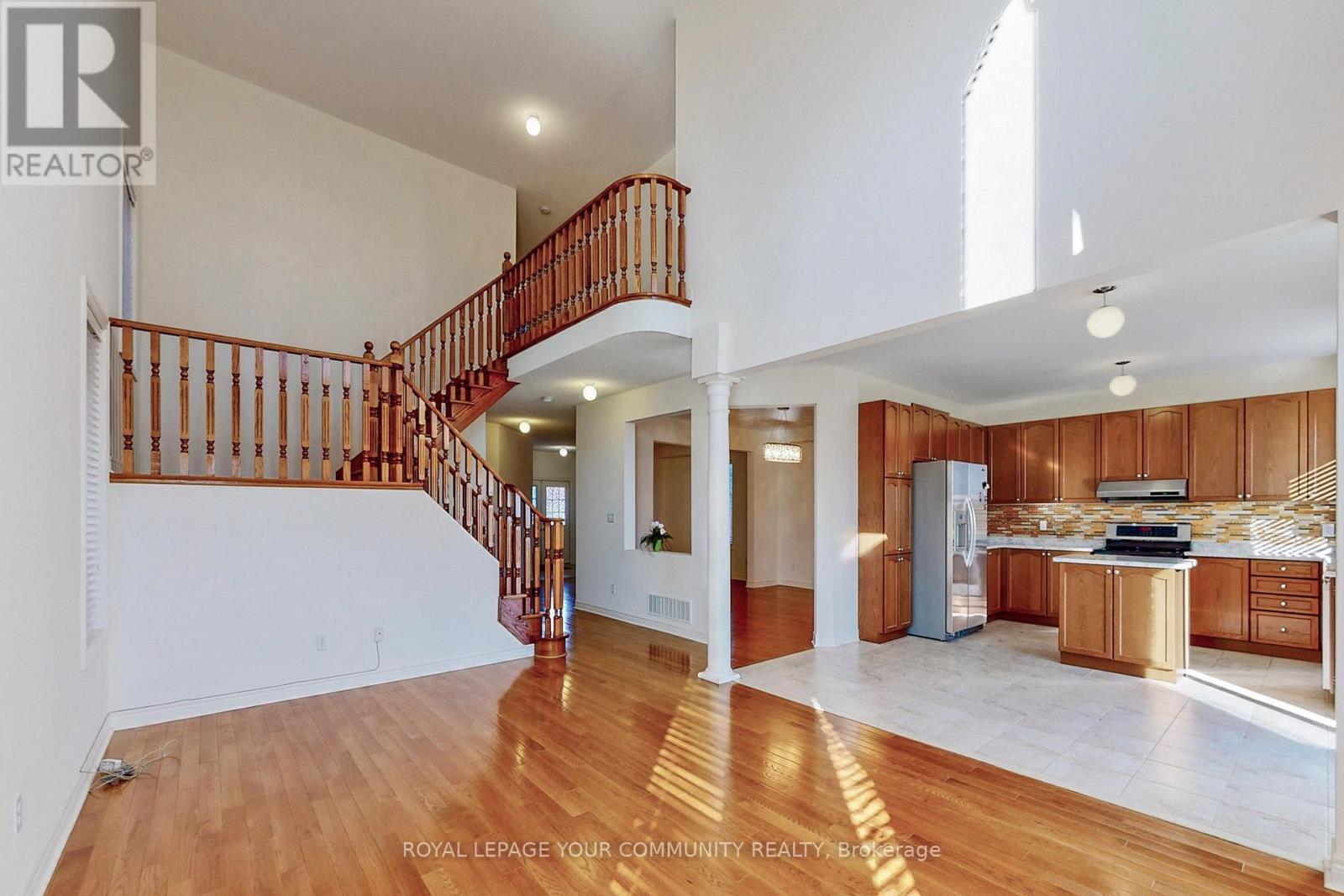 131 Aikenhead Avenue, Richmond Hill, ON - Indoor