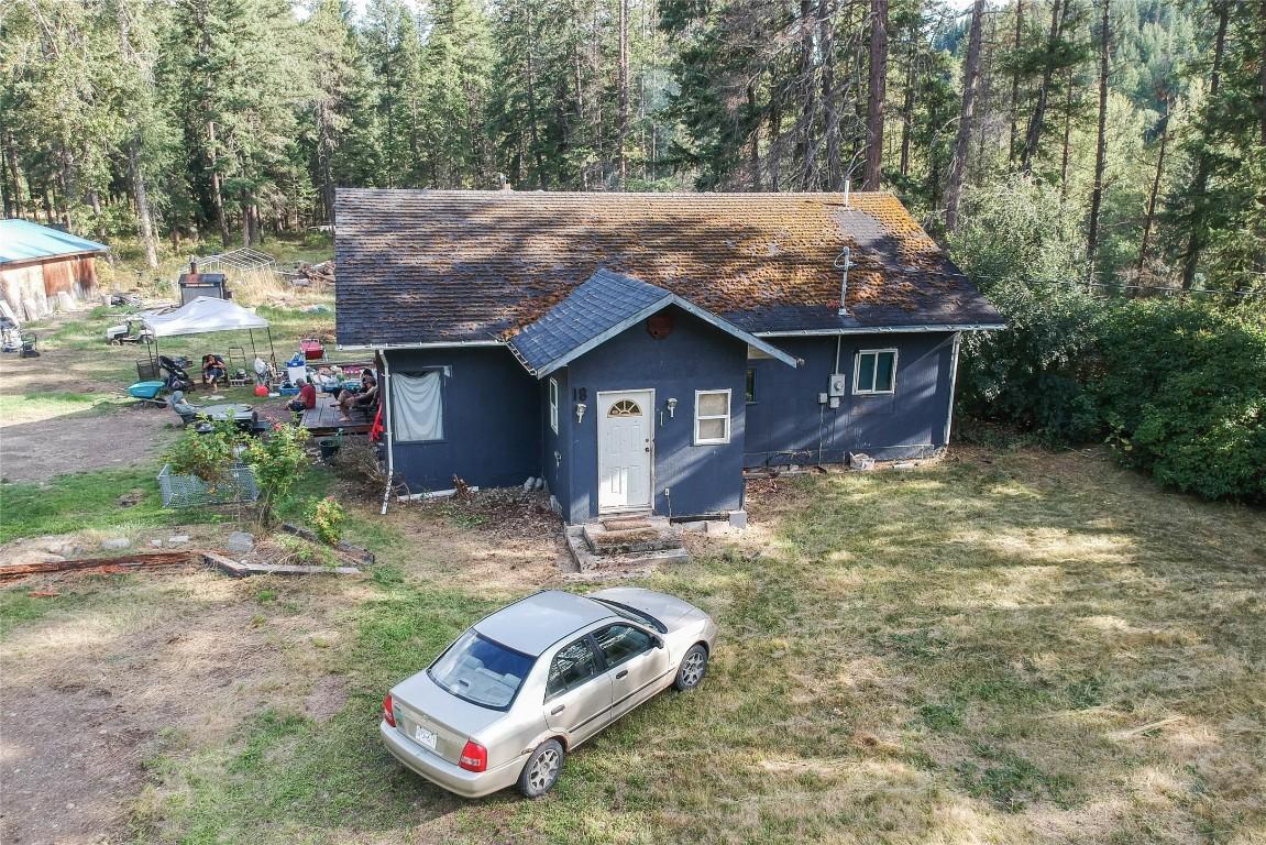 18 Chouinard Road, Cherryville, BC - Outdoor