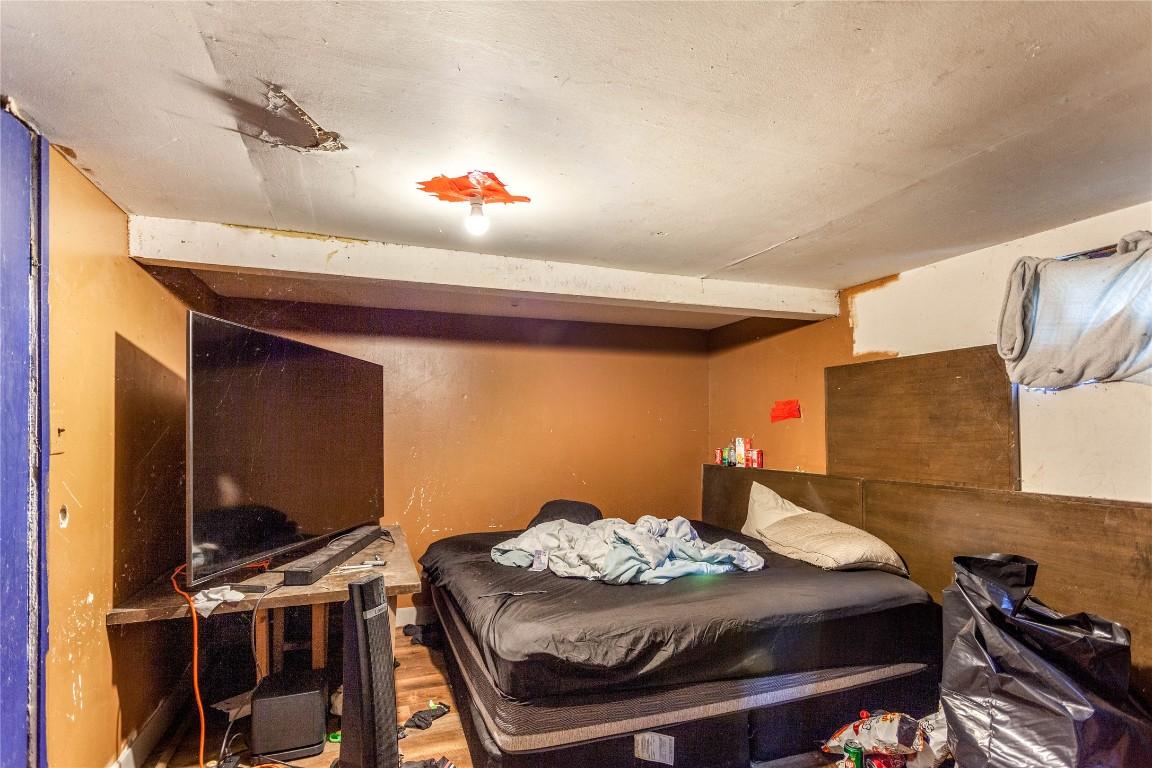 18 Chouinard Road, Cherryville, BC - Indoor Photo Showing Bedroom