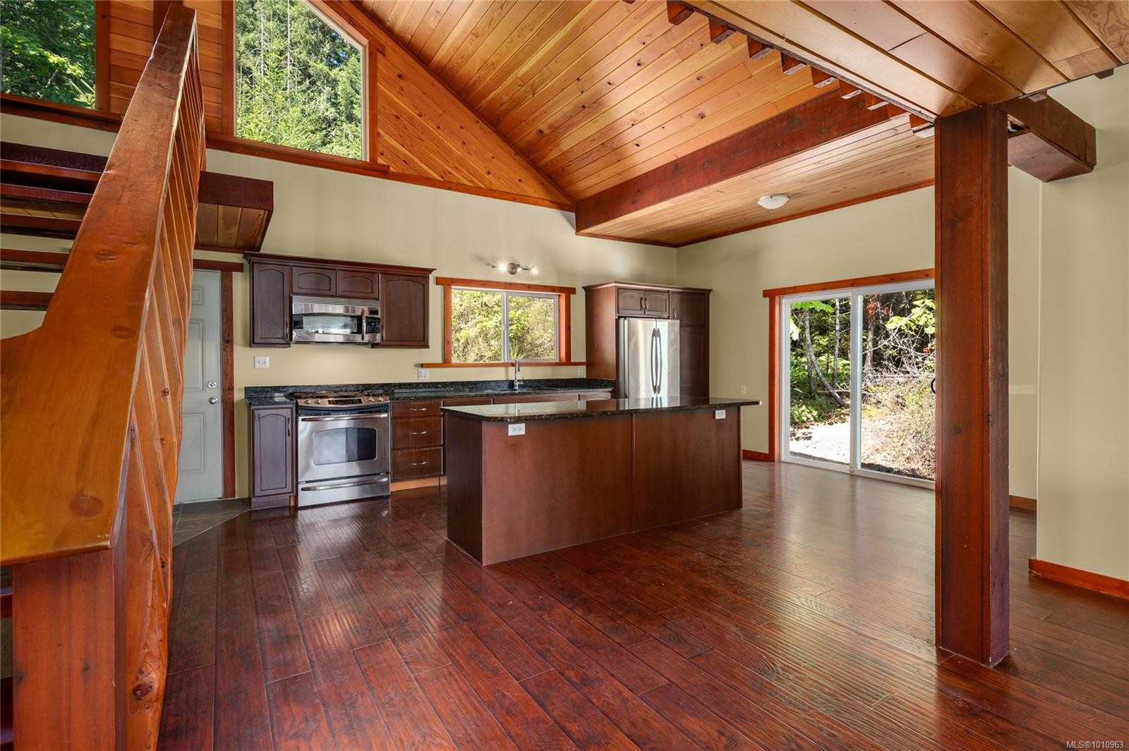 2031 Waring Rd, Nanaimo, BC