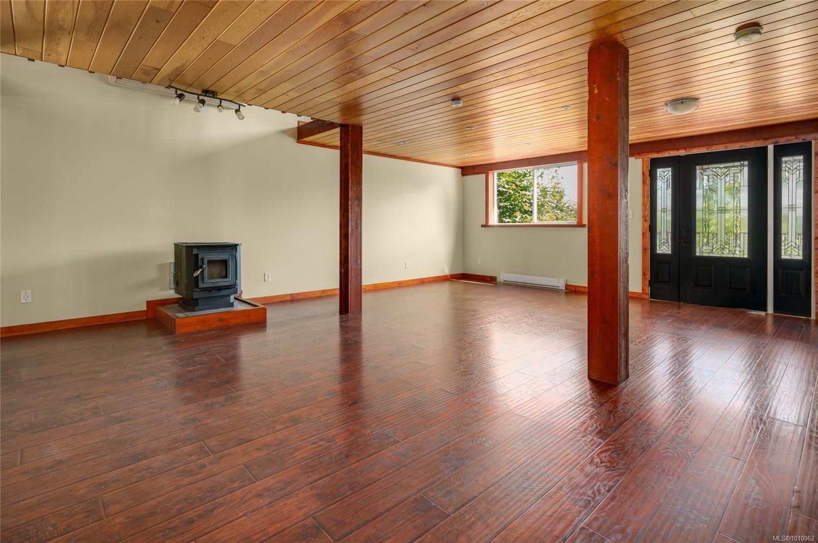 2031 Waring Rd, Nanaimo, BC