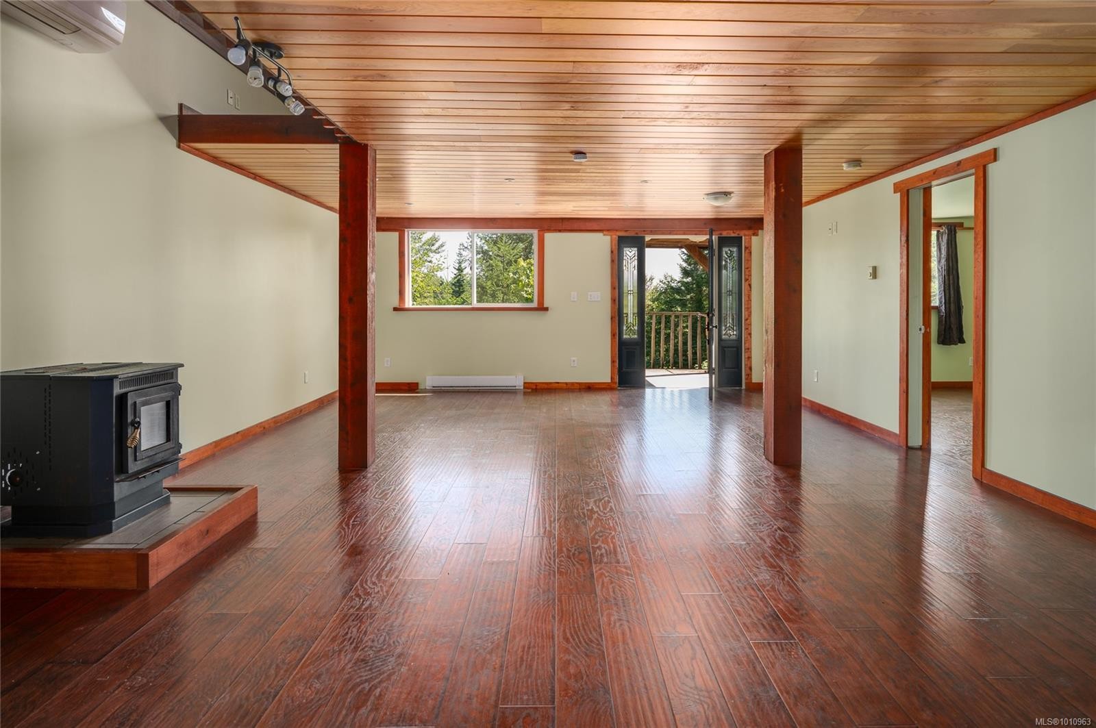 2031 Waring Rd, Nanaimo, BC