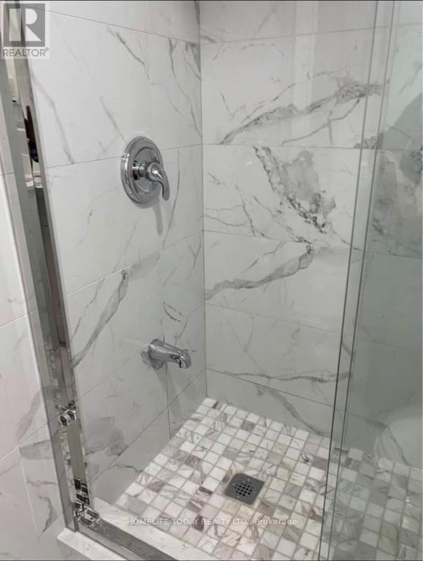 Bsmt - 17 Whispering Willow Pathway, Toronto, ON - Indoor Photo Showing Bathroom