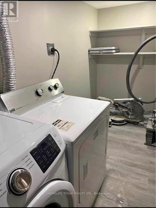Bsmt - 17 Whispering Willow Pathway, Toronto, ON - Indoor Photo Showing Laundry Room