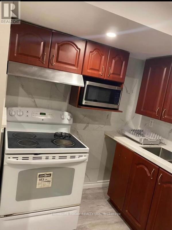 Bsmt - 17 Whispering Willow Pathway, Toronto, ON - Indoor Photo Showing Kitchen