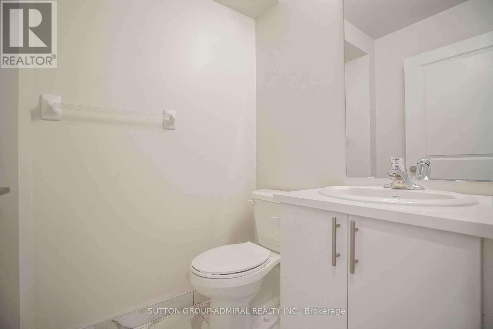 Th 104 - 39 Annie Craig Drive, Toronto, ON - Indoor Photo Showing Bathroom