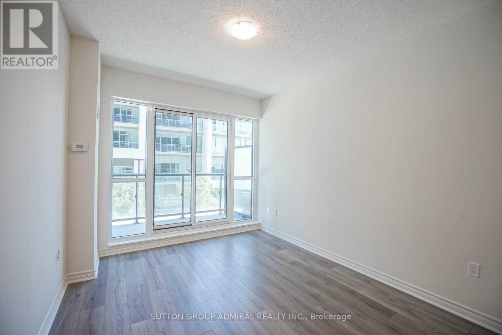 Th 104 - 39 Annie Craig Drive, Toronto, ON - Indoor Photo Showing Other Room