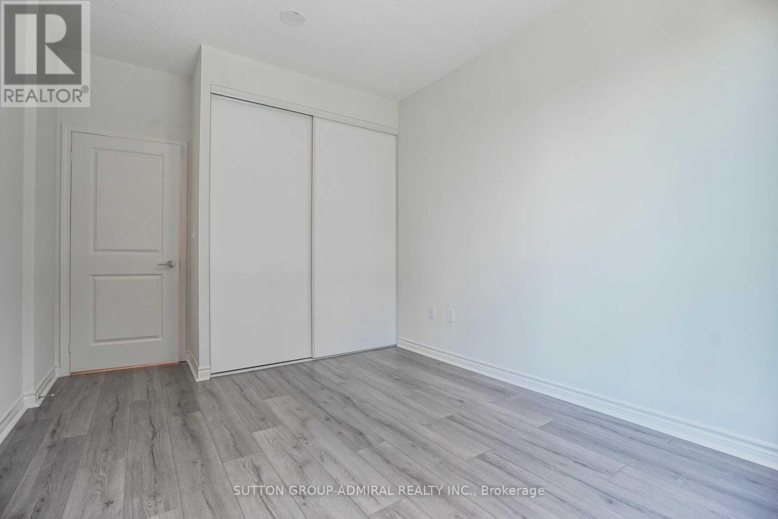 Th 104 - 39 Annie Craig Drive, Toronto, ON - Indoor Photo Showing Other Room