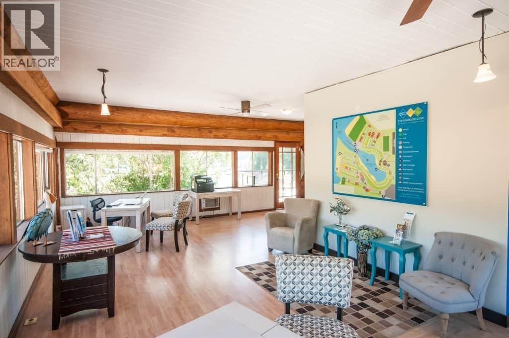 17 Osprey Lane, Lee Creek, BC