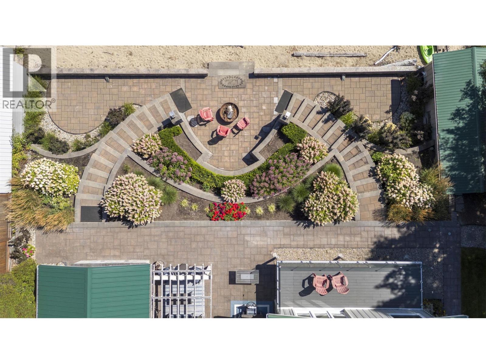 4243 Saratoga Road, Scotch Creek, BC -