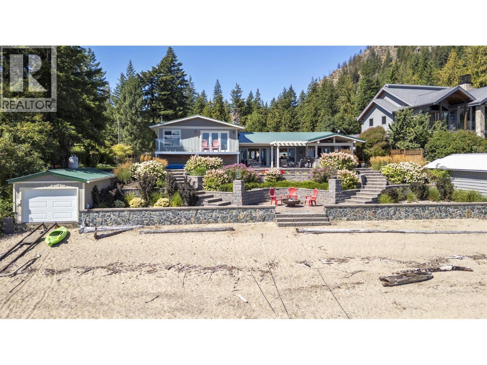 4243 Saratoga Road, Scotch Creek, BC - Outdoor