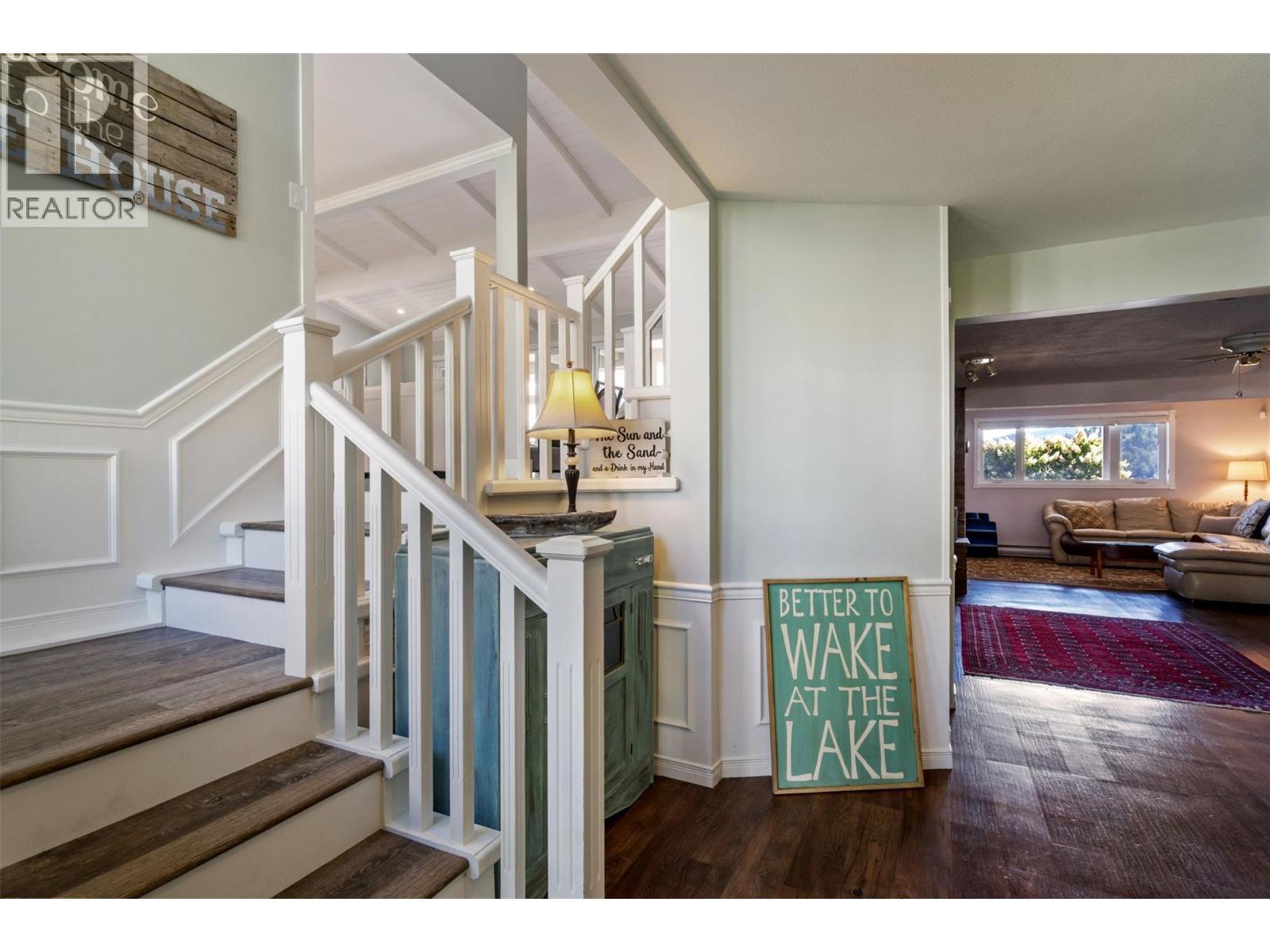 4243 Saratoga Road, Scotch Creek, BC - Indoor Photo Showing Other Room