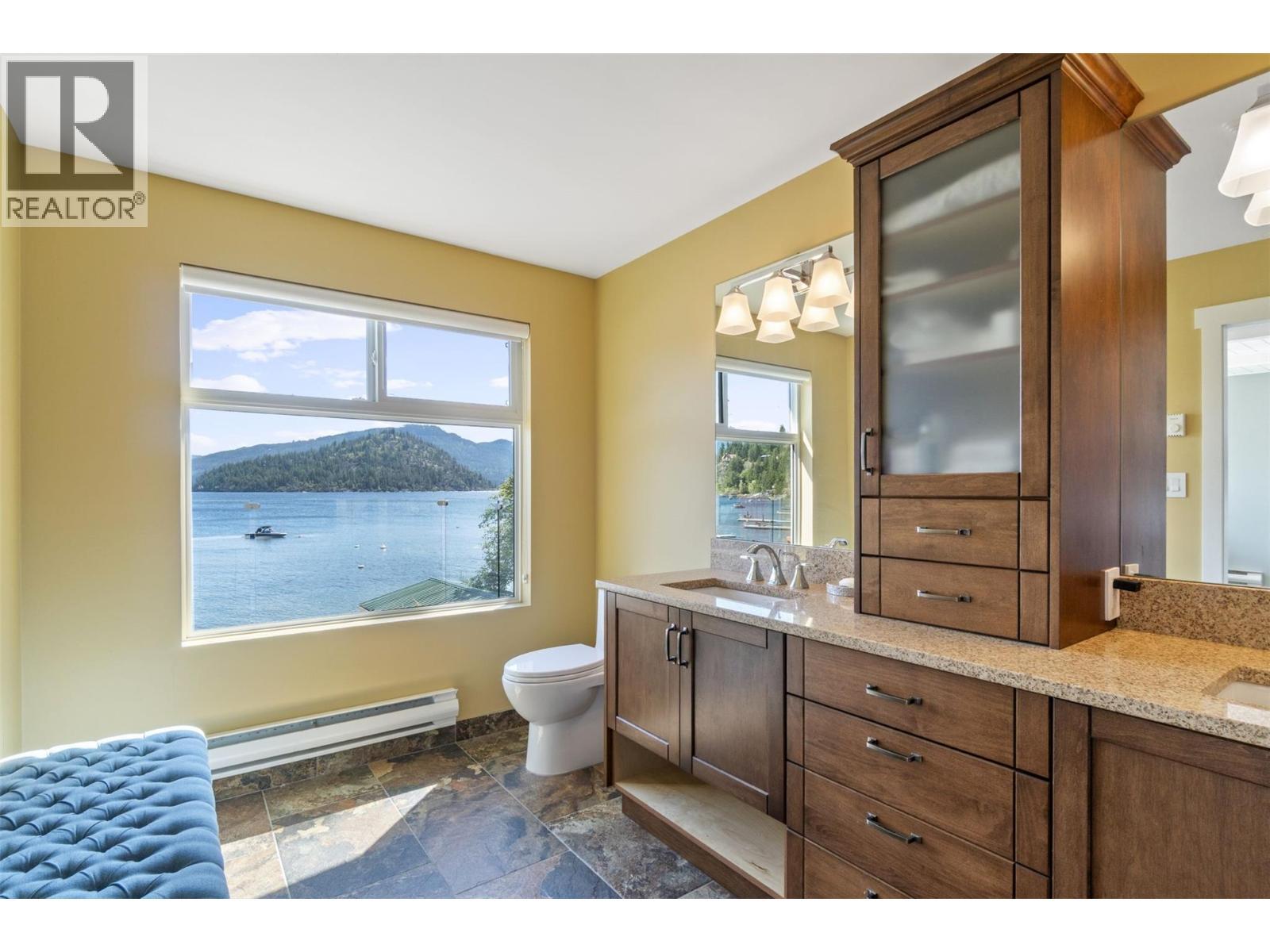 4243 Saratoga Road, Scotch Creek, BC - Indoor Photo Showing Bathroom