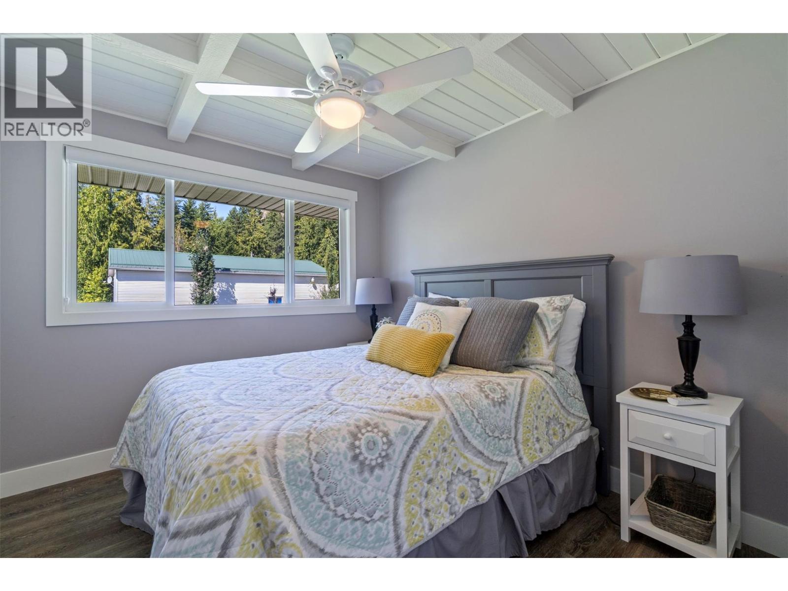4243 Saratoga Road, Scotch Creek, BC - Indoor Photo Showing Bedroom