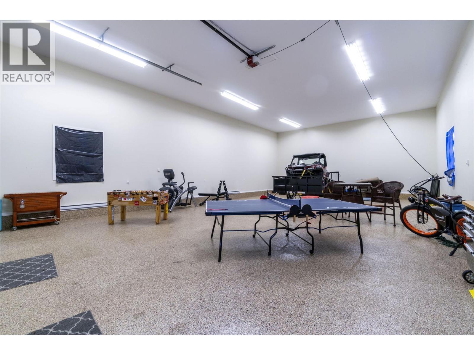 4243 Saratoga Road, Scotch Creek, BC - Indoor