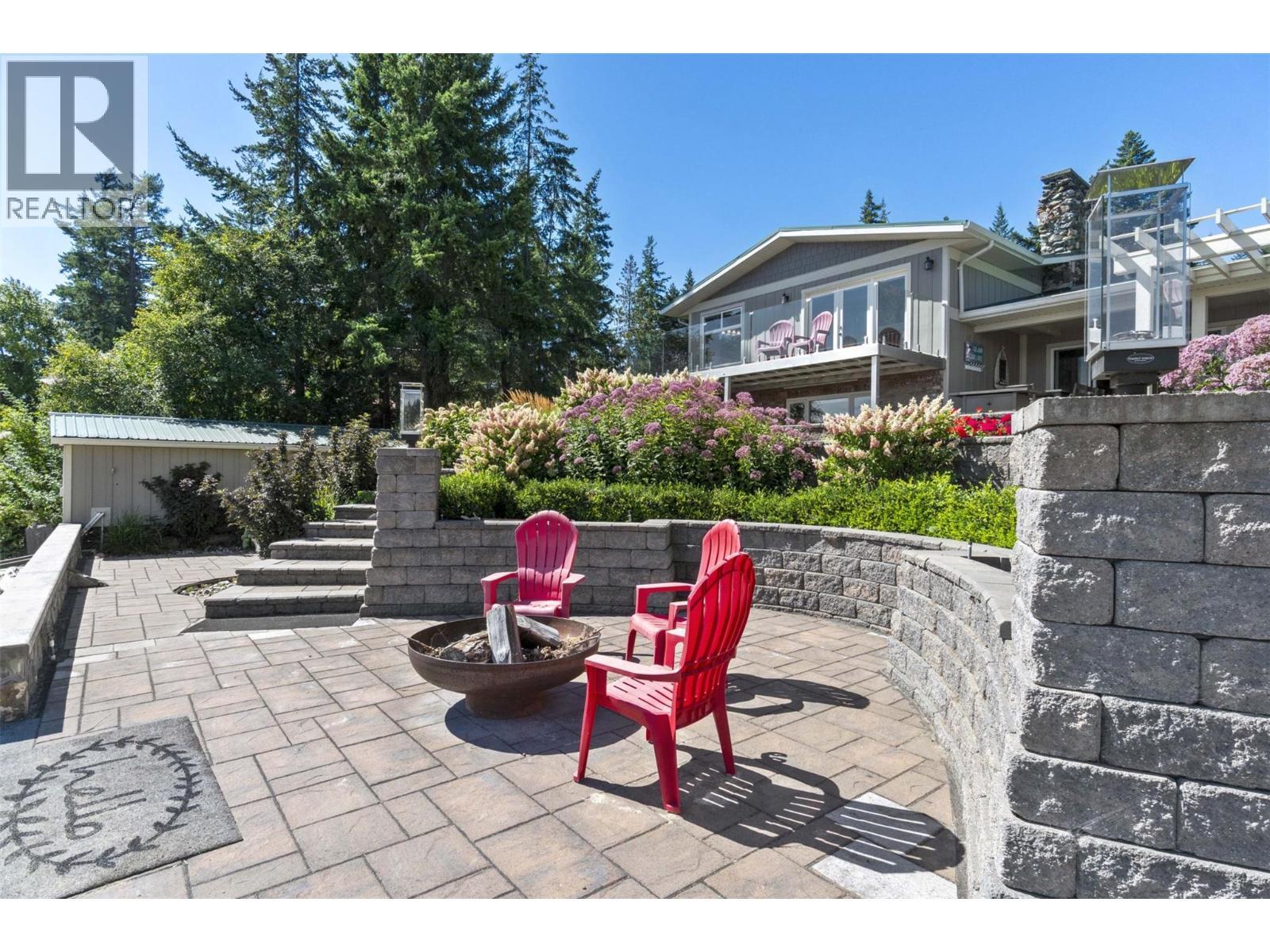 4243 Saratoga Road, Scotch Creek, BC - Outdoor With Deck Patio Veranda