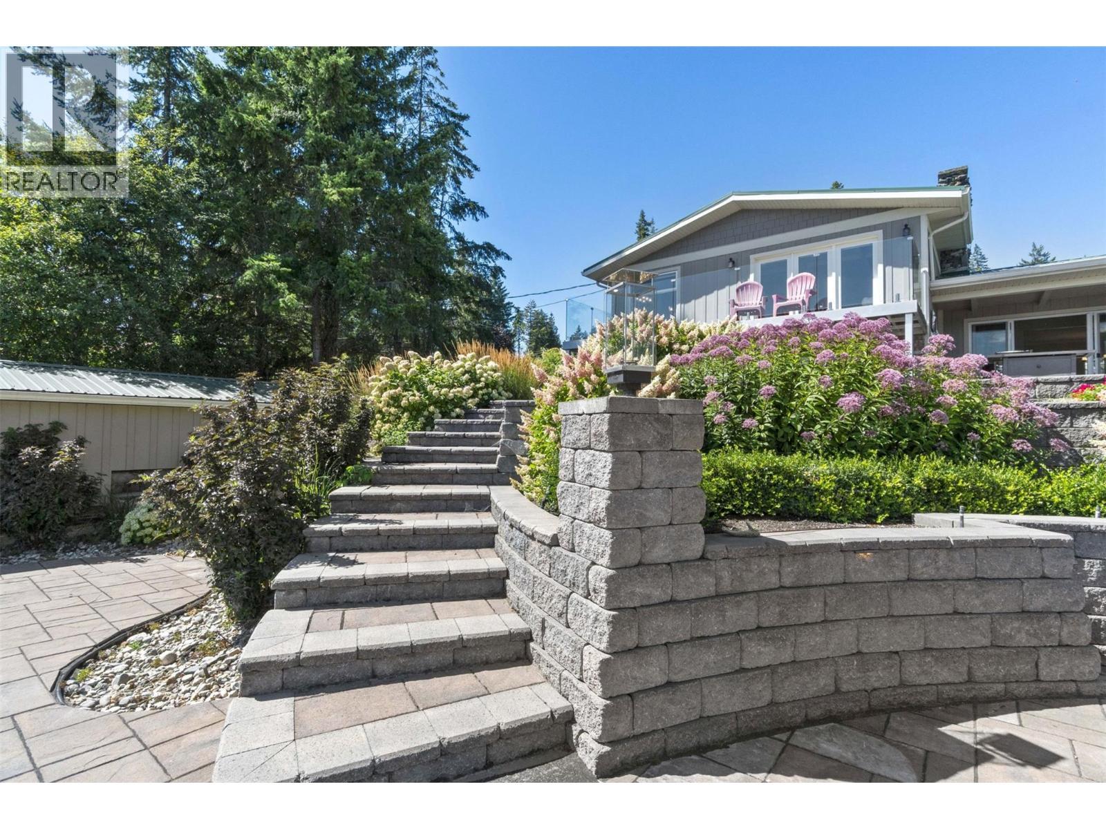 4243 Saratoga Road, Scotch Creek, BC - Outdoor