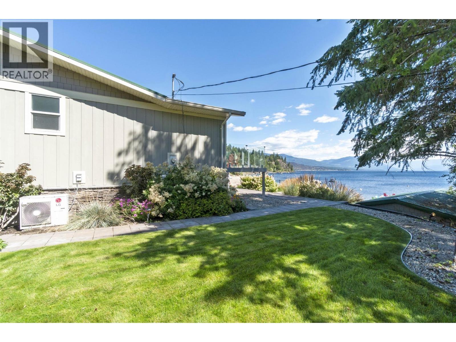 4243 Saratoga Road, Scotch Creek, BC - Outdoor