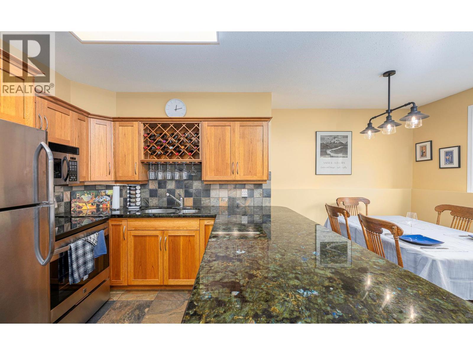 225 Kettleview Road Unit# 102, Big White, BC - Indoor Photo Showing Kitchen