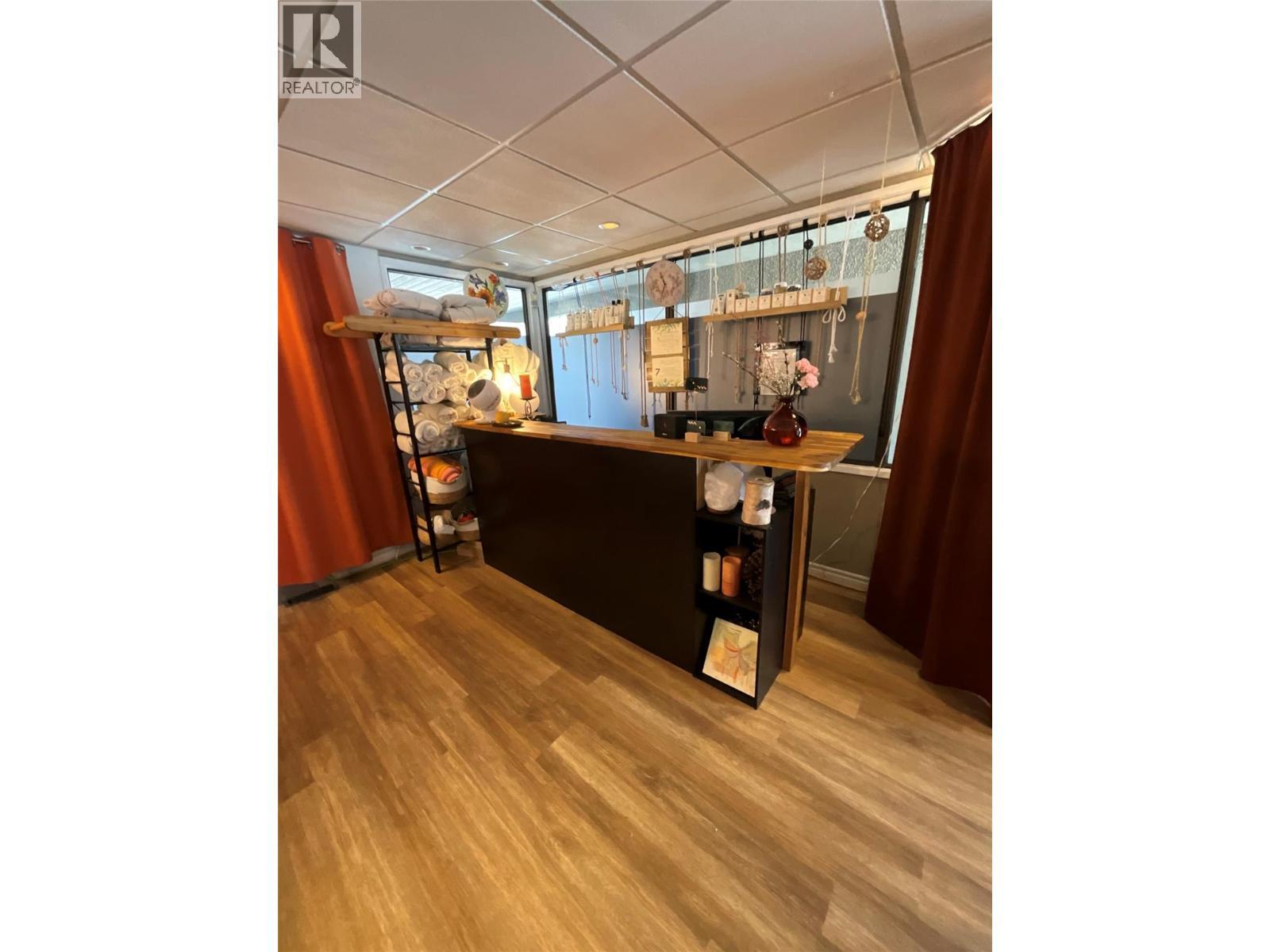 545 Lawrence Avenue Unit# 101A, Kelowna, BC