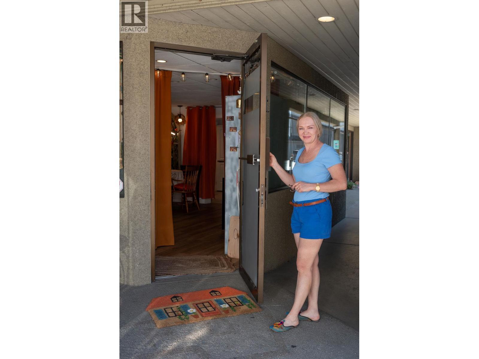 545 Lawrence Avenue Unit# 101A, Kelowna, BC