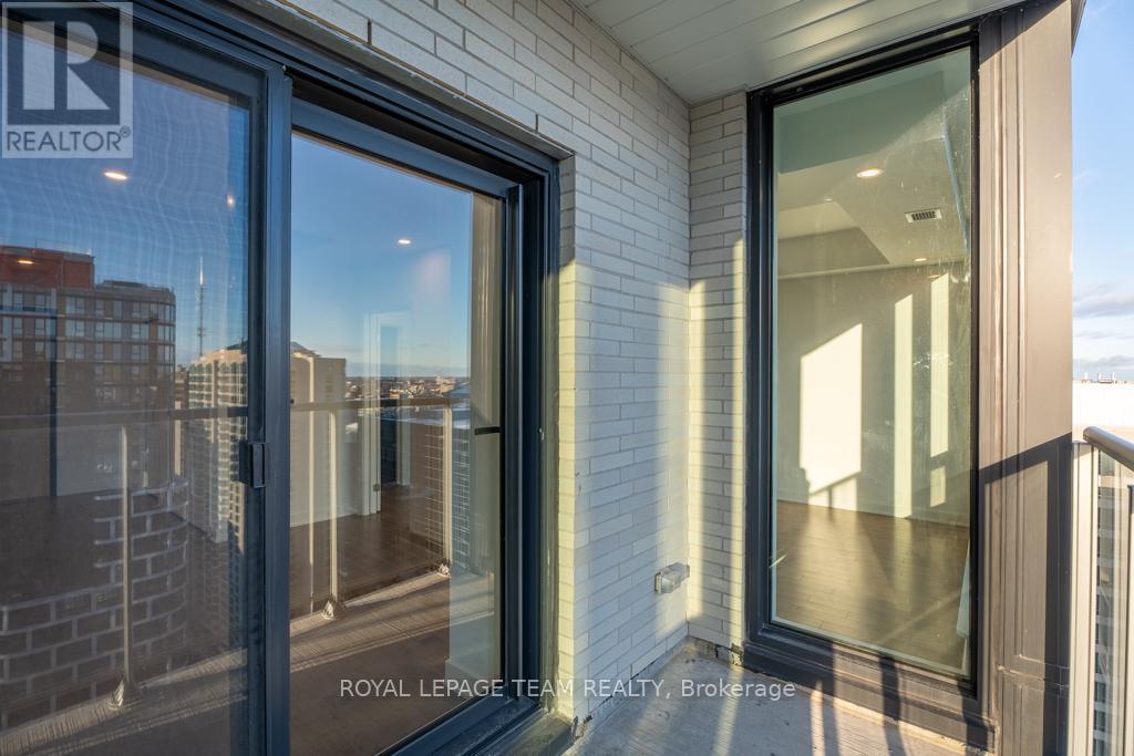 2705 - 340 Queen Street, Ottawa, ON - Outdoor With Exterior