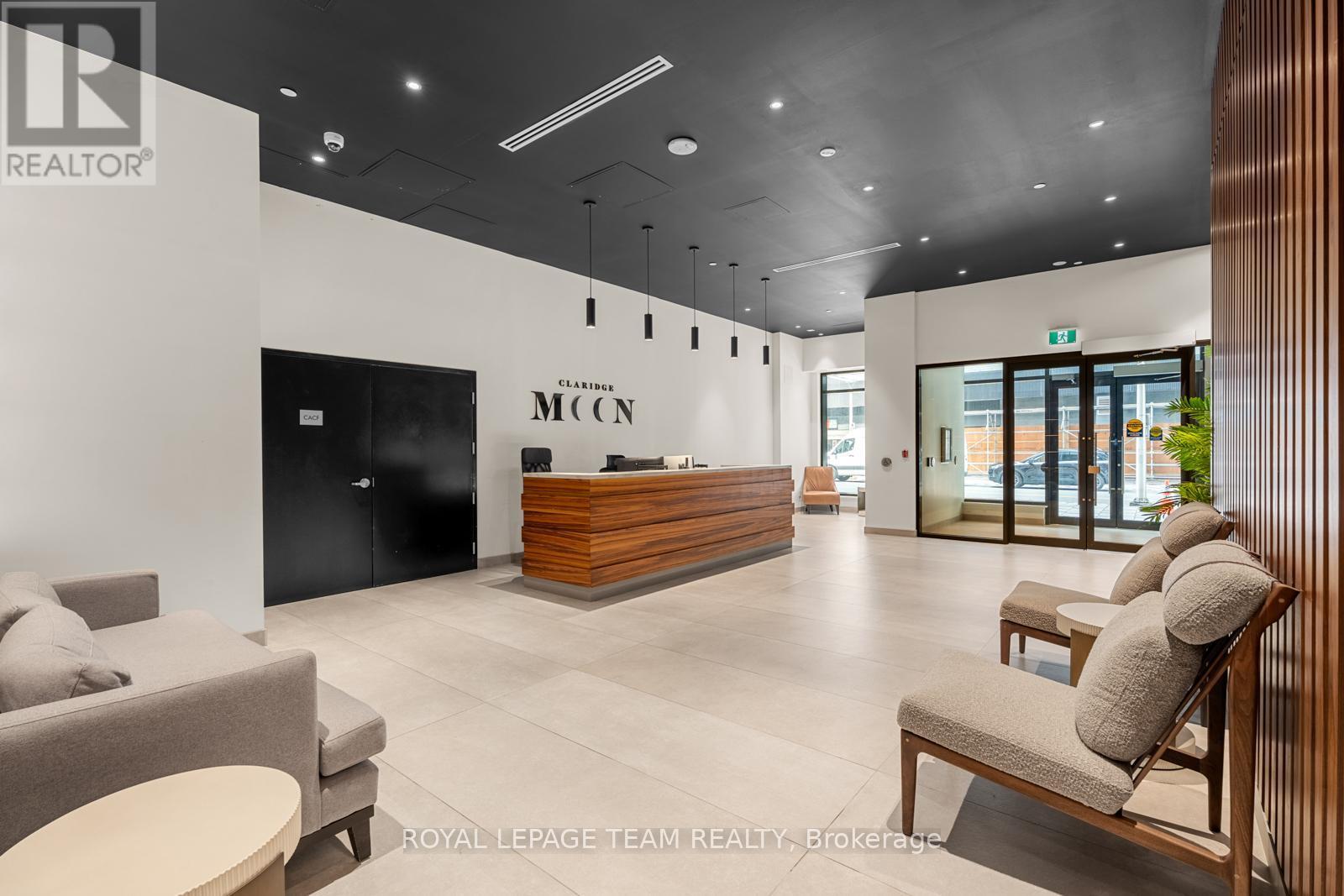 2705 - 340 Queen Street, Ottawa, ON - Indoor