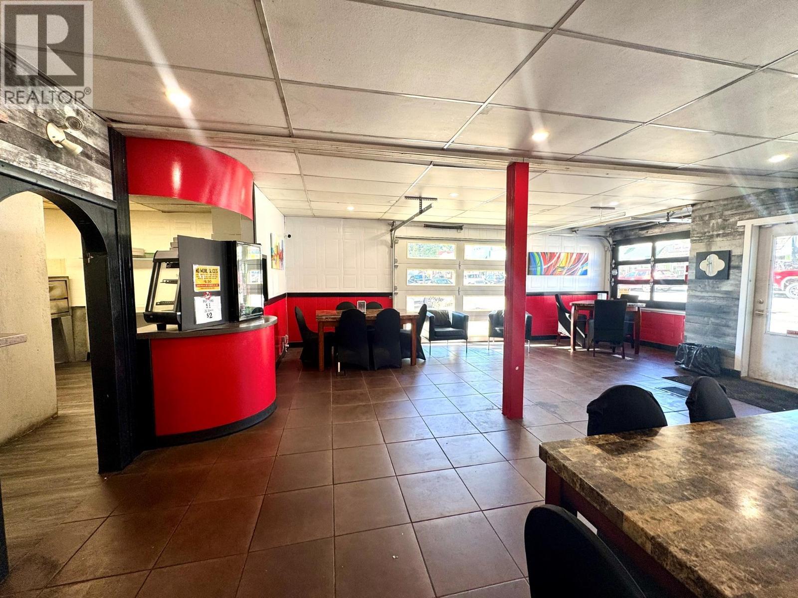 6271 Main Street, Oliver, BC