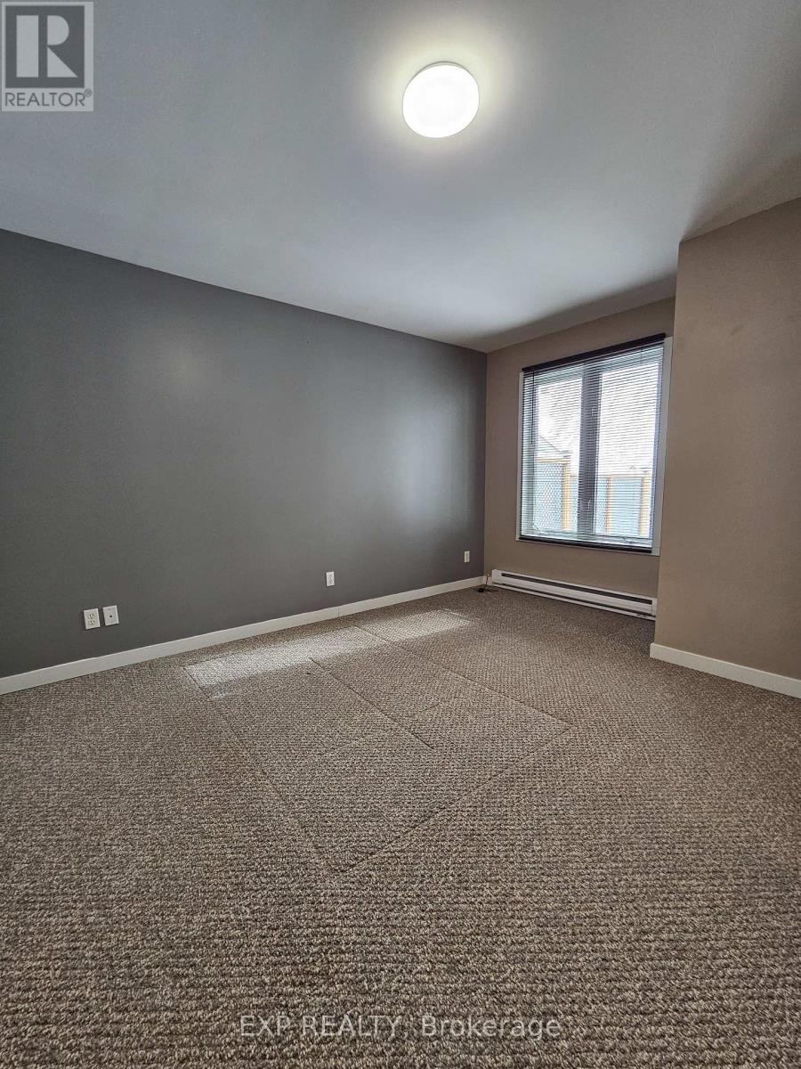 1529 Myers Point, Augusta, ON - Indoor Photo Showing Other Room