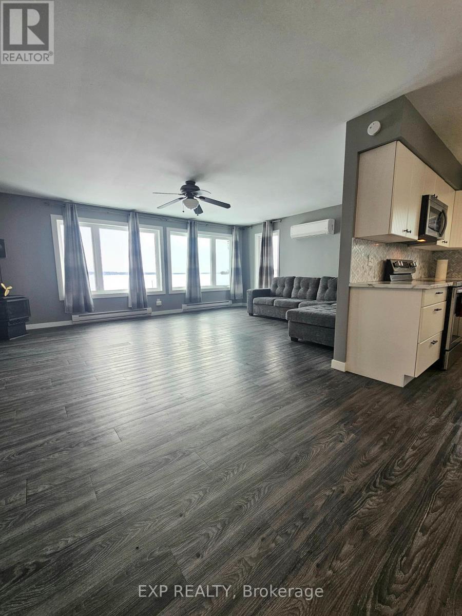 1529 Myers Point, Augusta, ON - Indoor