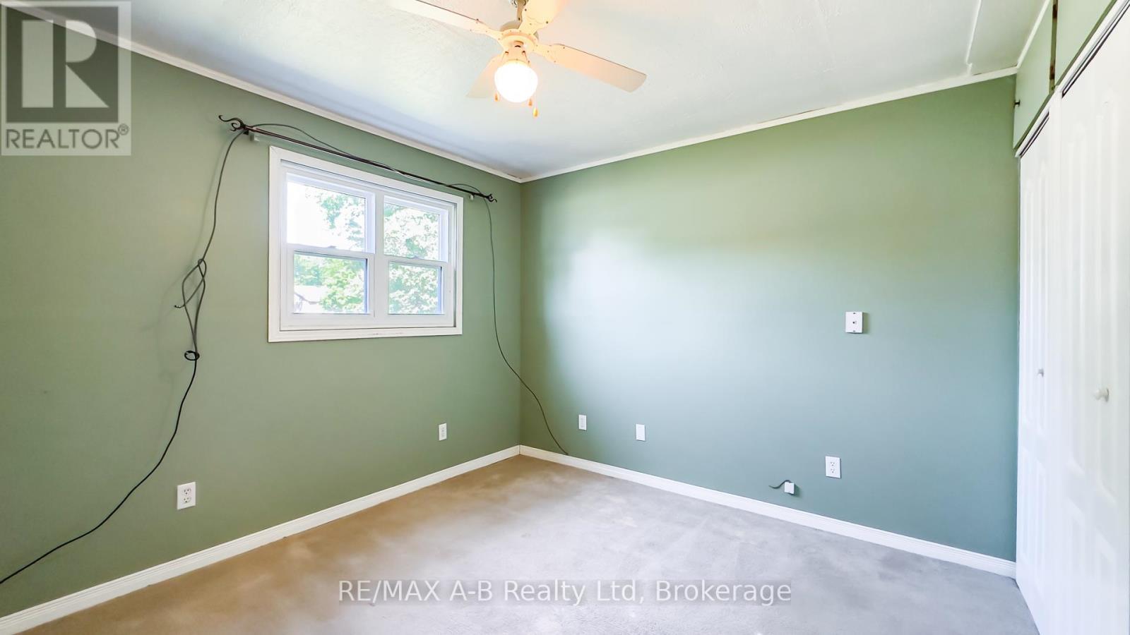 34338 Denfield Road, Lucan Biddulph (Clandeboye), ON - Indoor Photo Showing Other Room