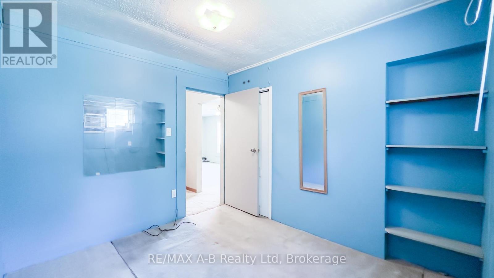 34338 Denfield Road, Lucan Biddulph (Clandeboye), ON - Indoor