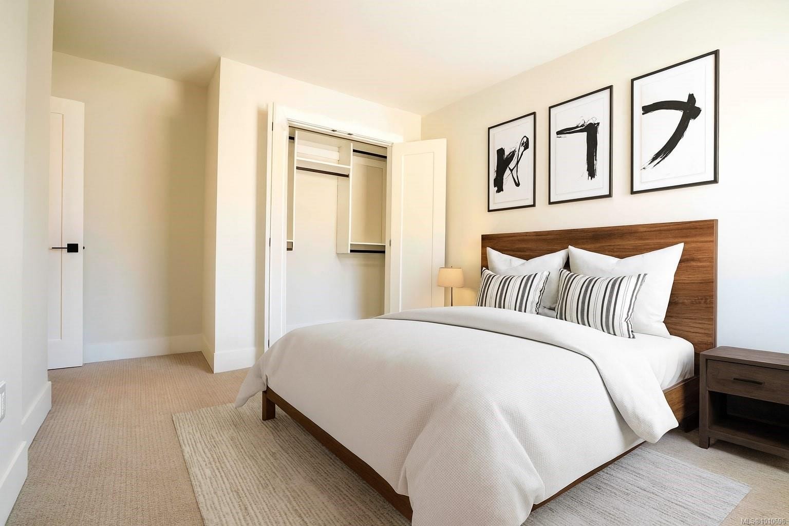 1536 Marble Pl, Langford, BC - Indoor Photo Showing Bedroom