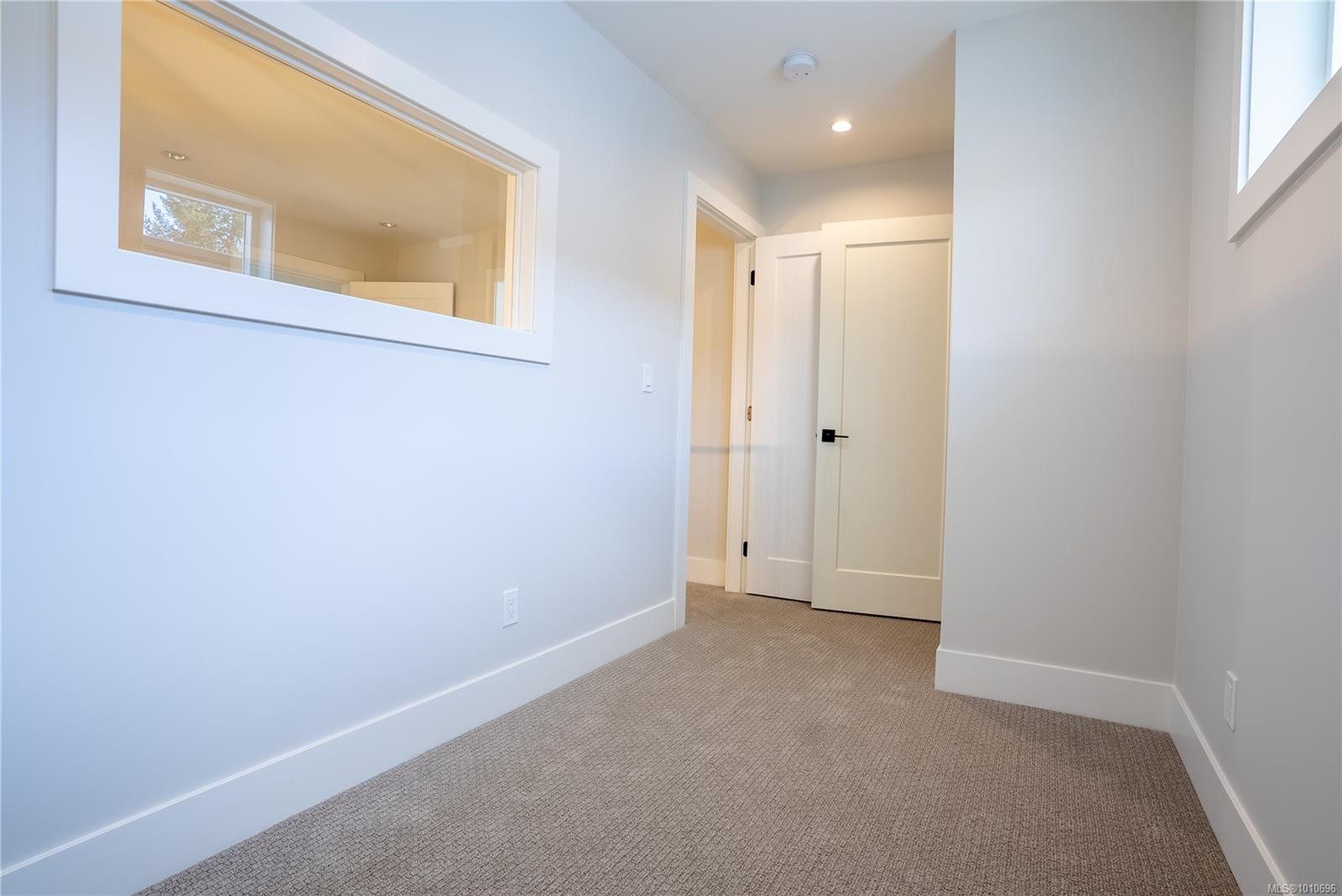 1536 Marble Pl, Langford, BC - Indoor Photo Showing Other Room