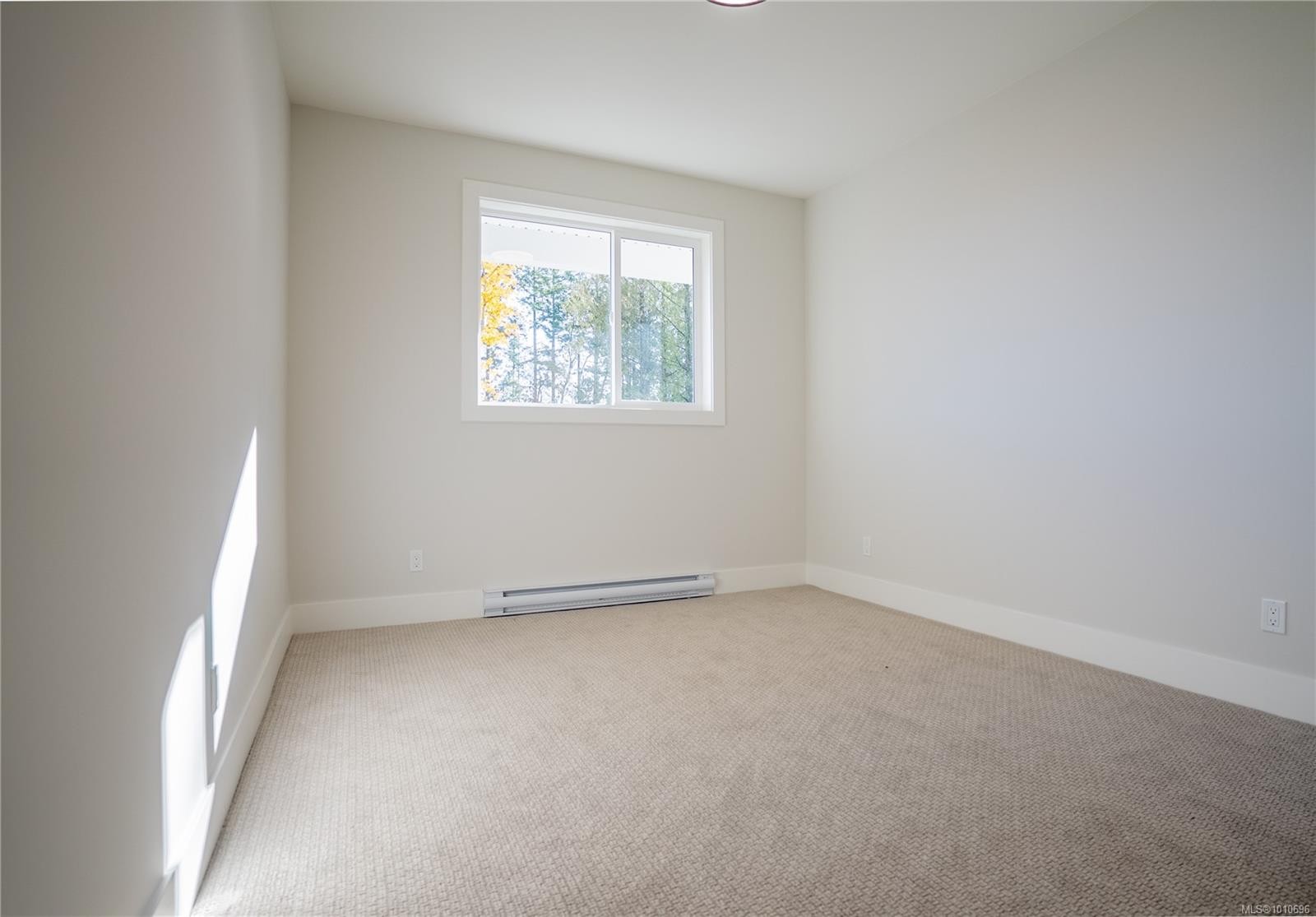 1536 Marble Pl, Langford, BC - Indoor Photo Showing Other Room