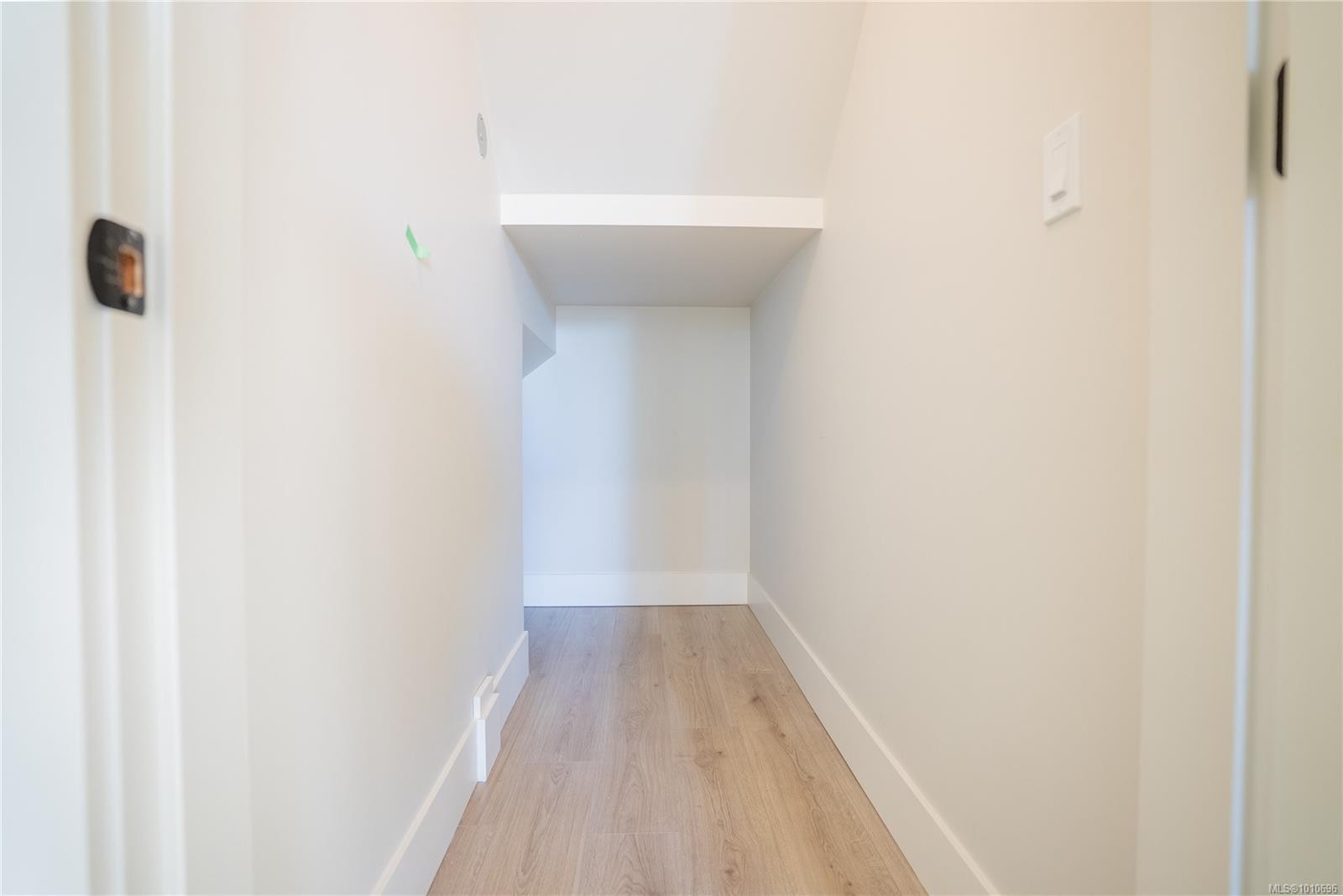 1536 Marble Pl, Langford, BC - Indoor Photo Showing Other Room