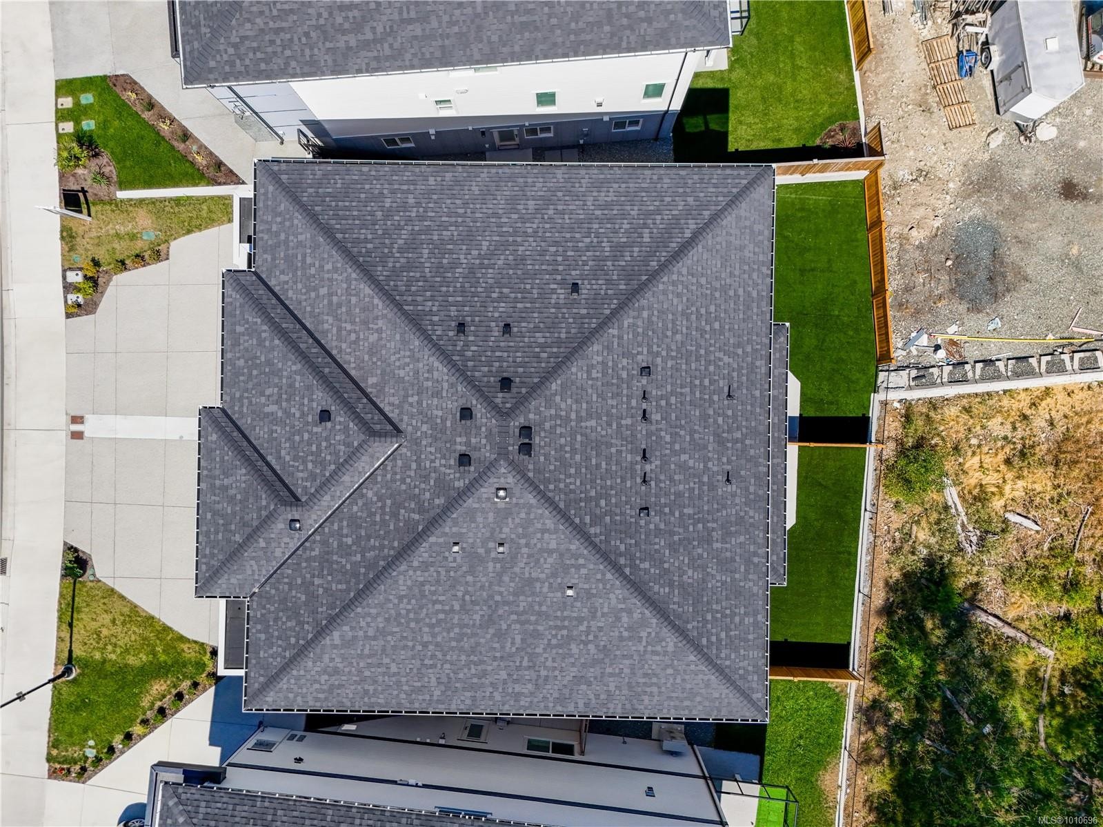 1536 Marble Pl, Langford, BC - Outdoor