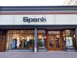 1221 Government St Victoria, BC V8W 1Y6